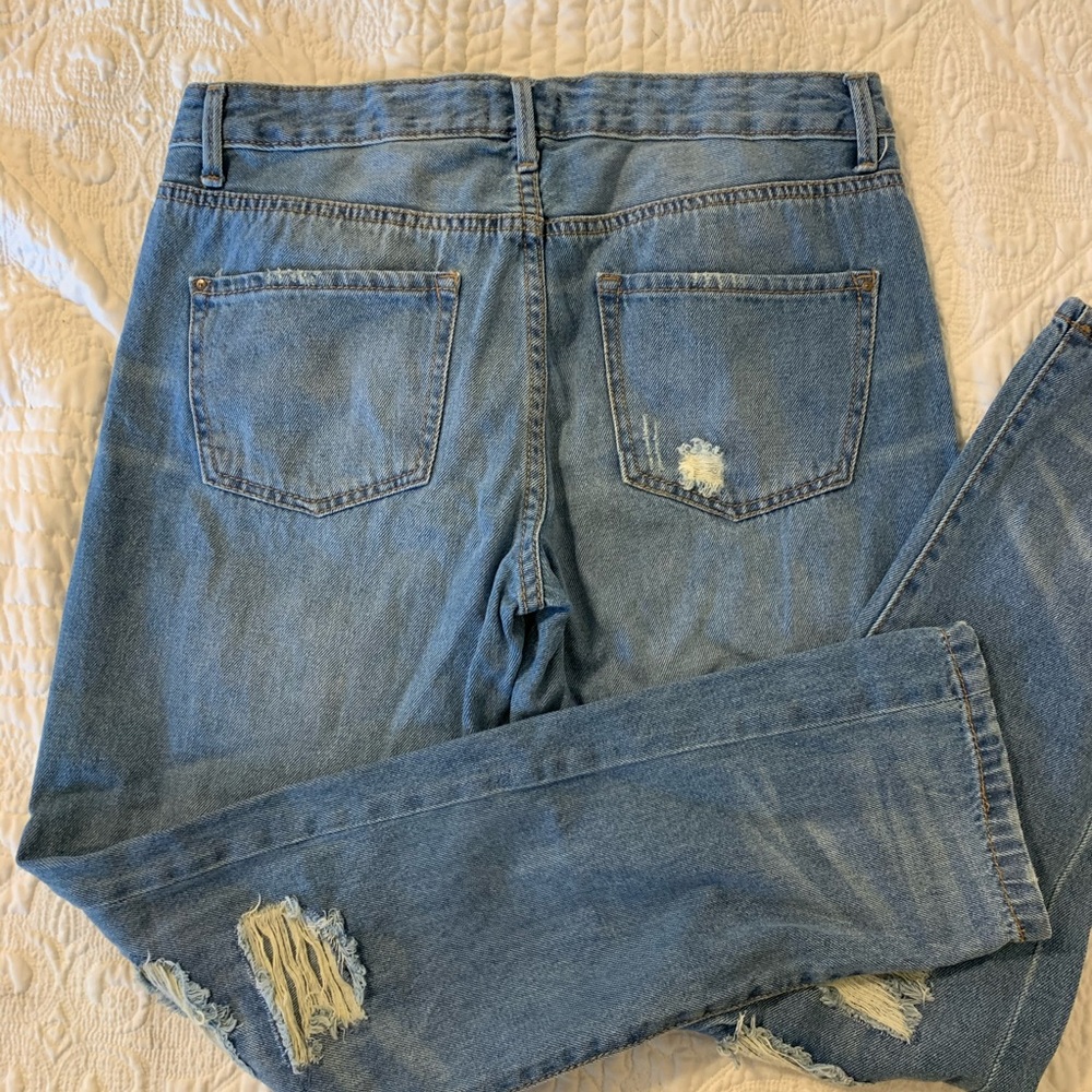 Cool Ripped Jeans - Picture 3 of 3